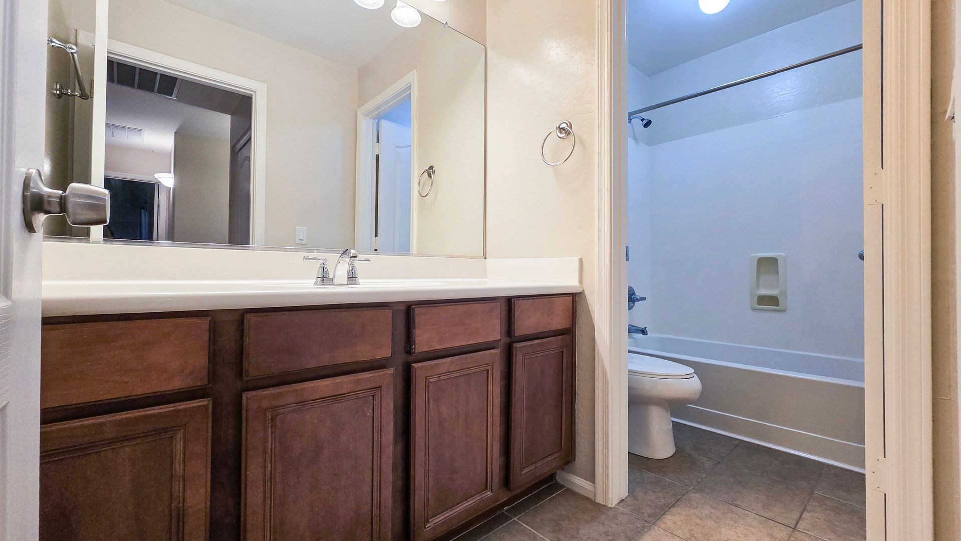 16141 W Gibson Lane, Goodyear, AZ 85338 photo 21