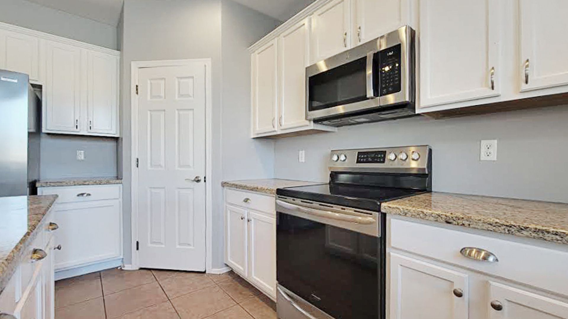17282 W Elm St, Surprise, AZ 85388 photo 7