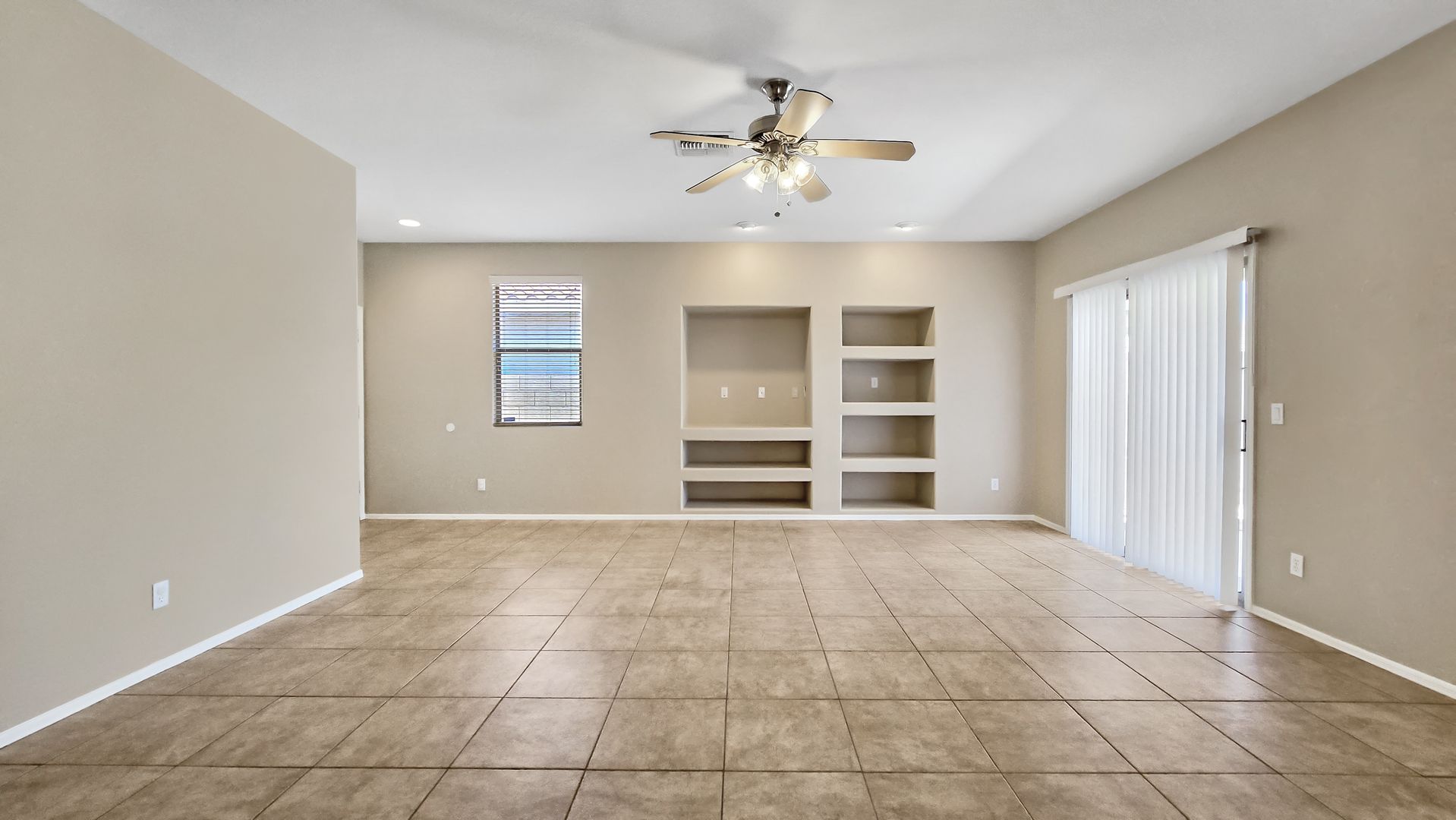 12523 W Estero Ln, Litchfield Park, AZ 85340 photo 9