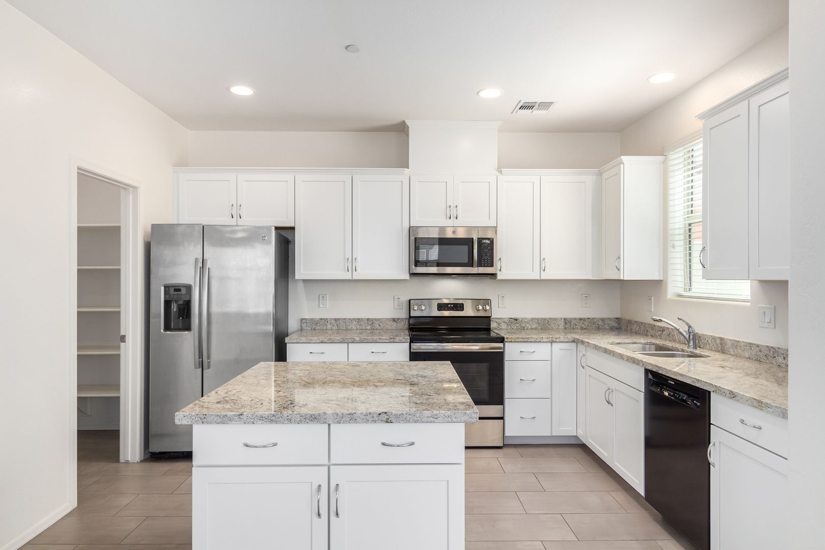 14870 W Encanto Blvd Unit 1022, Goodyear, AZ 85395 photo 12