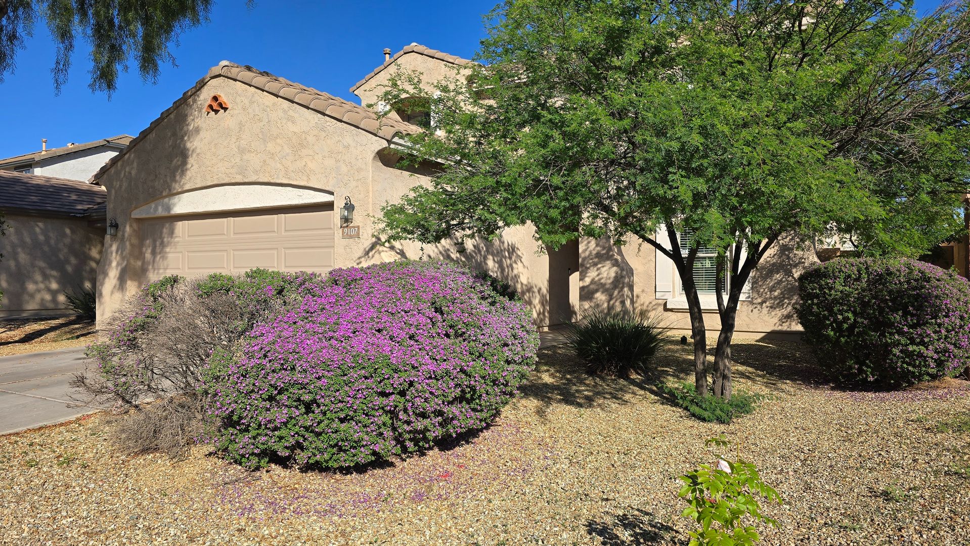 Waddell House: 9107 N 185th Ave