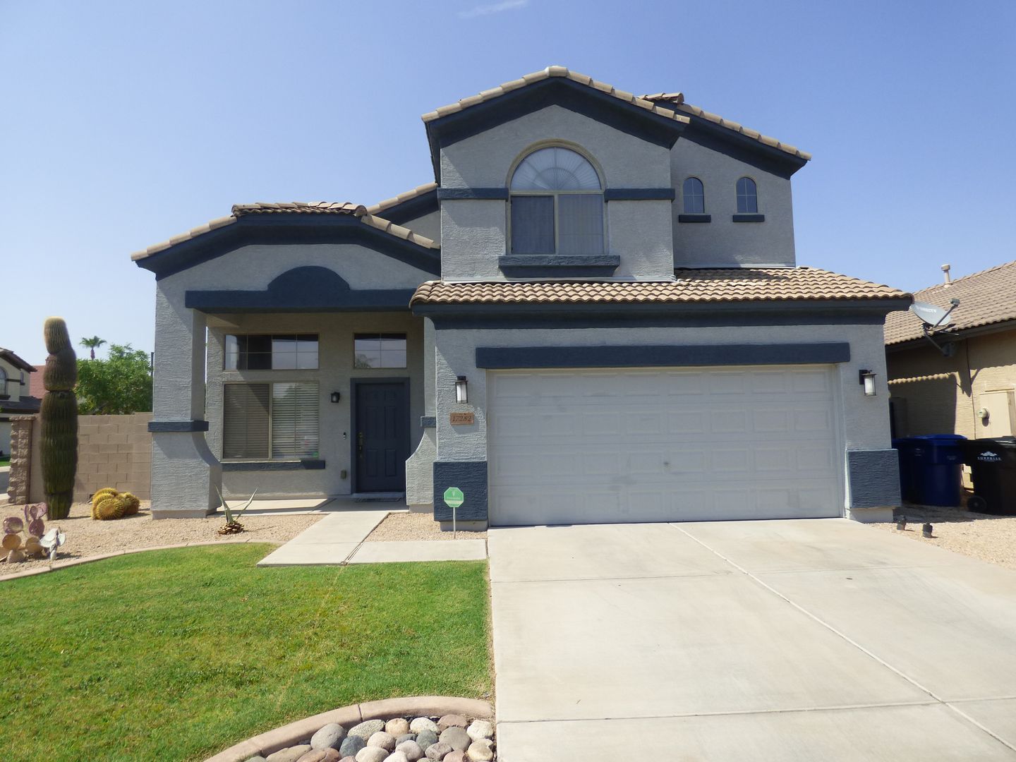 Surprise House: 17282 W Elm St