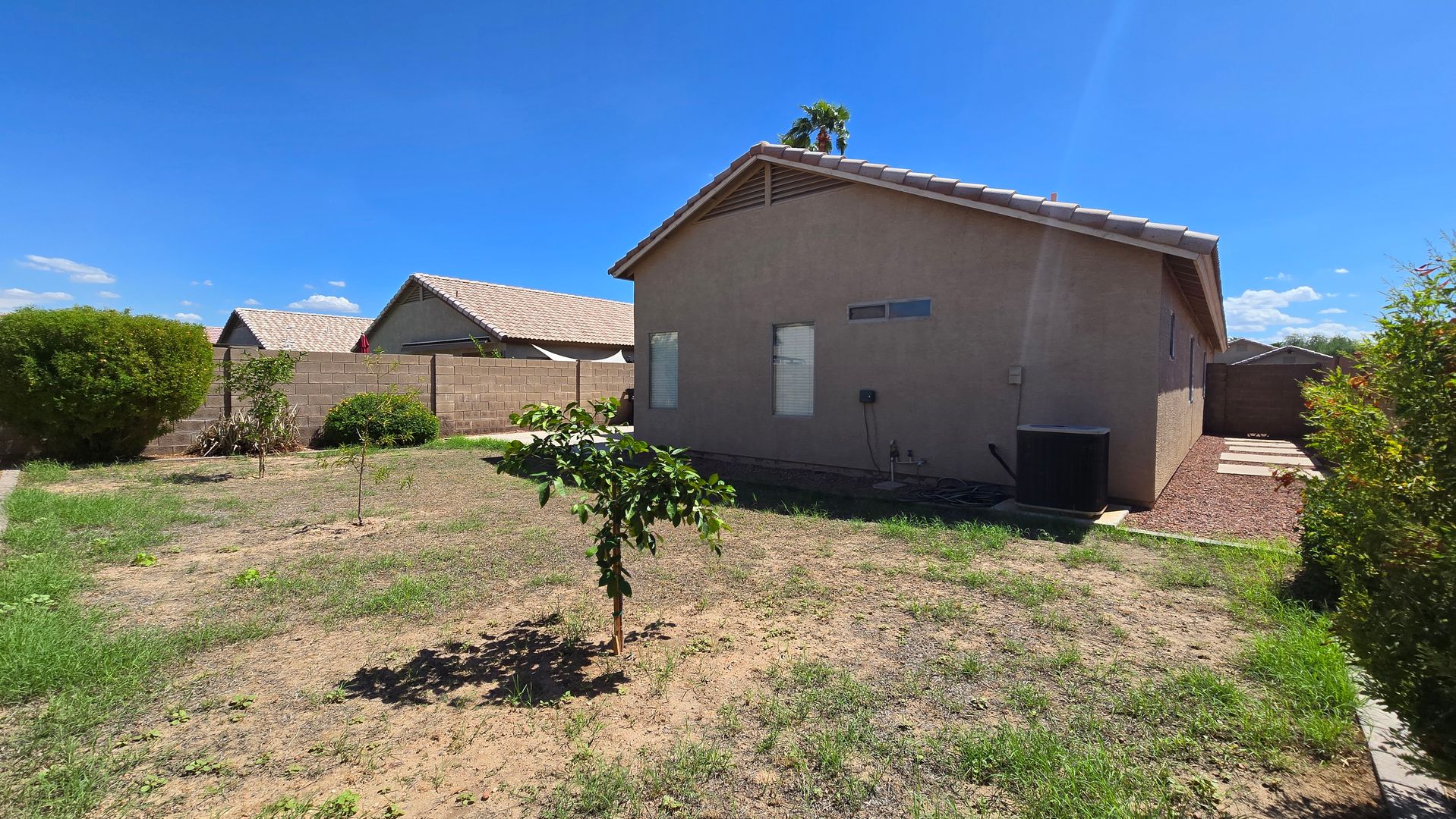 13344 W Desert Lane, Surprise, AZ 85374 photo 25