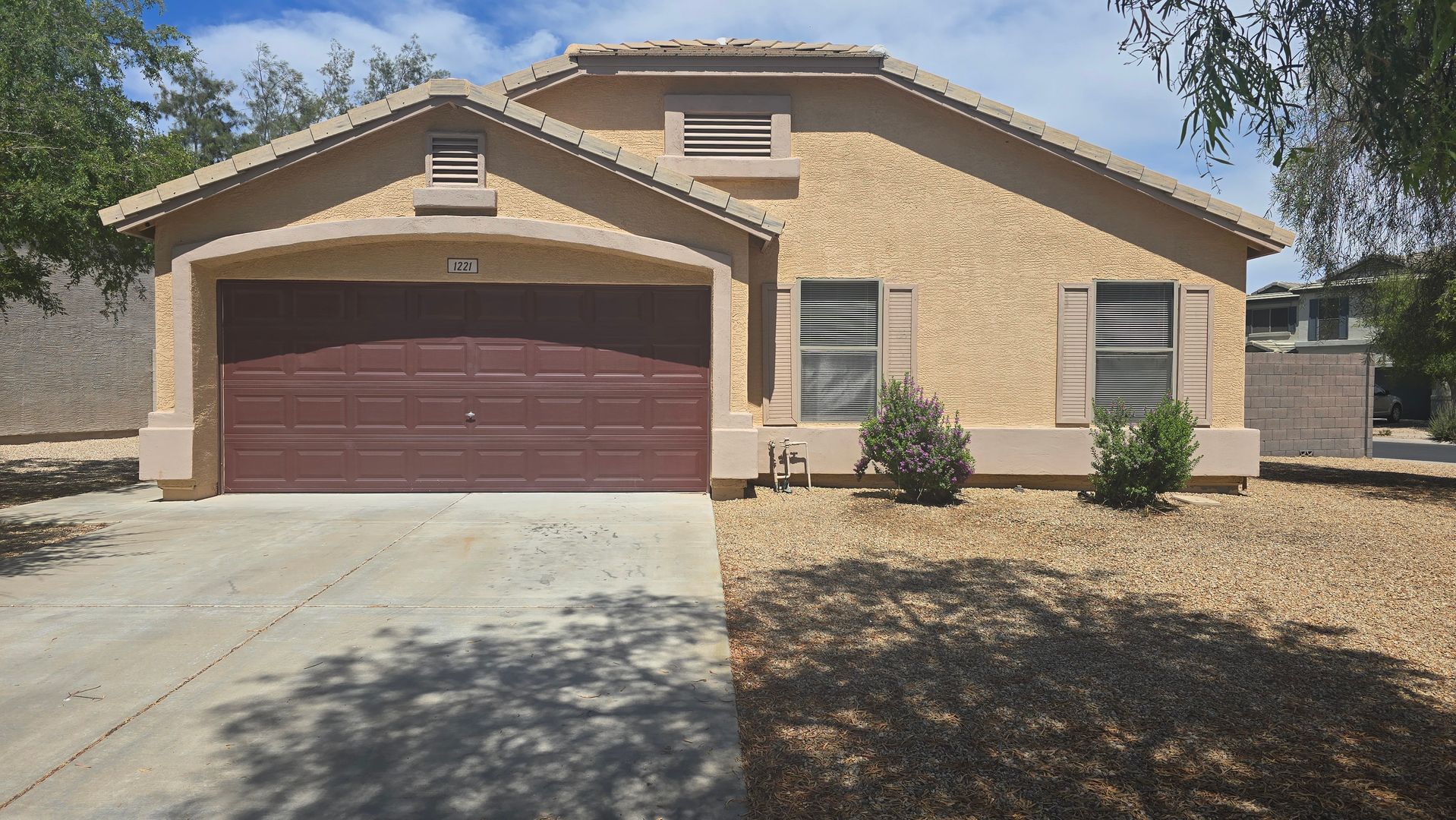 Goodyear House: 1221 N 161st Ave