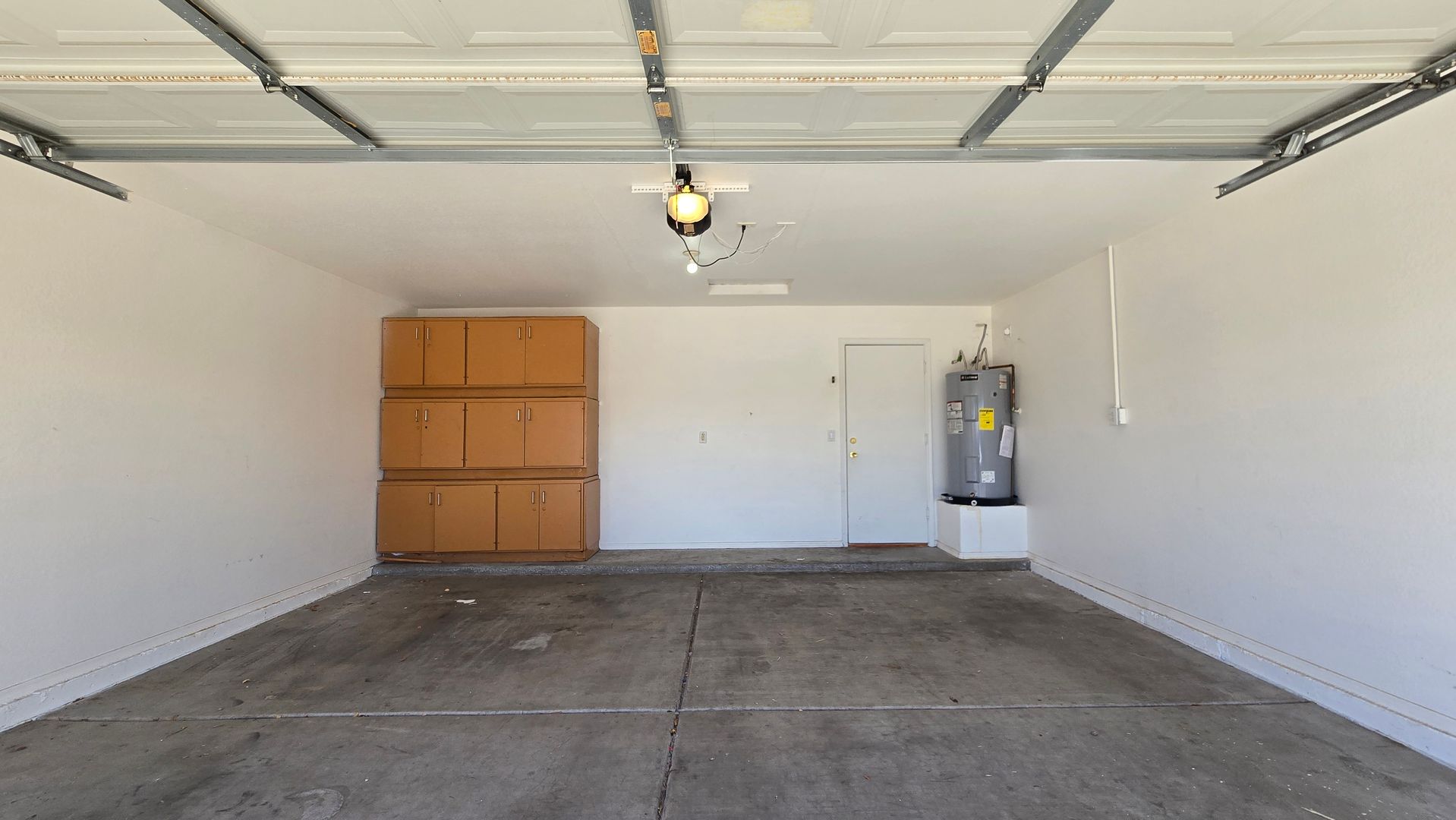 13344 W Desert Lane, Surprise, AZ 85374 photo 22