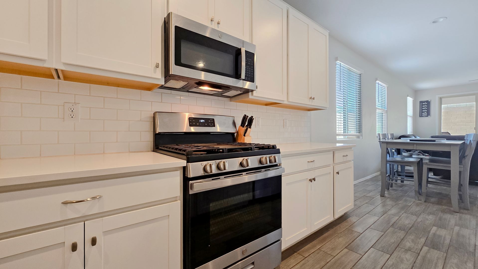 18572 W. Cottontail Ln, Wittman, AZ 85361 photo 7