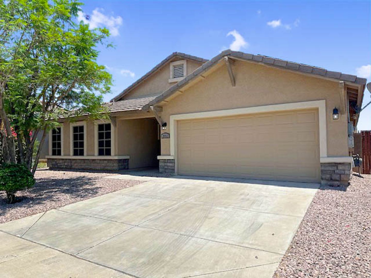 1953 S 174th Ln, Goodyear, AZ 85338 photo 2