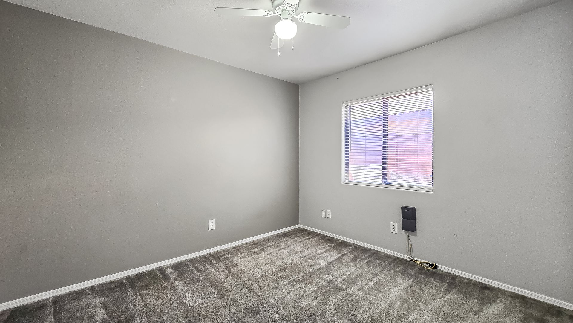 13344 W Desert Lane, Surprise, AZ 85374 photo 20