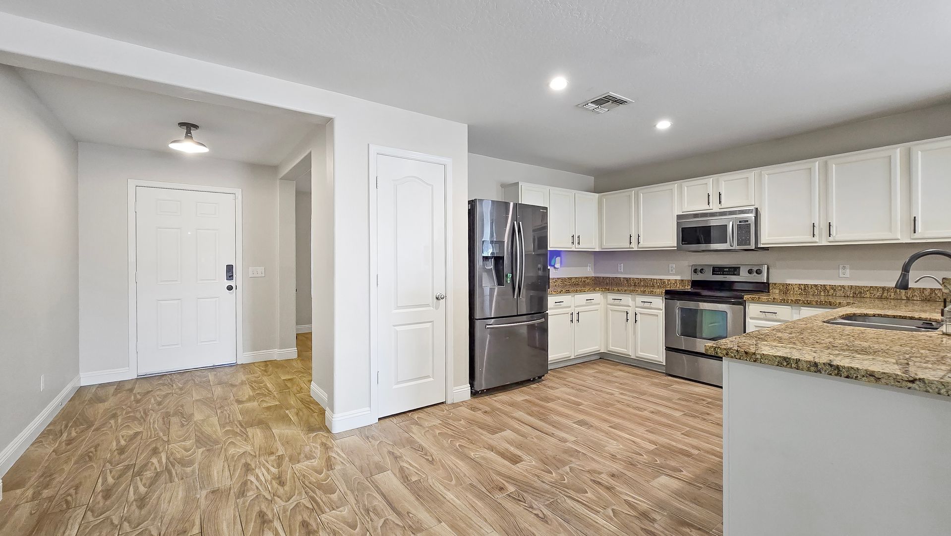 25673 W Northern Lights Way, Buckeye, AZ 85326 photo 9