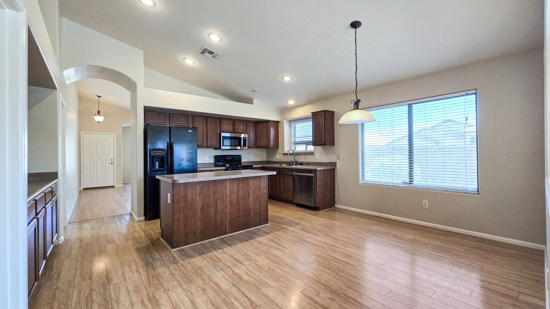 16141 W Gibson Lane, Goodyear, AZ 85338 photo 10