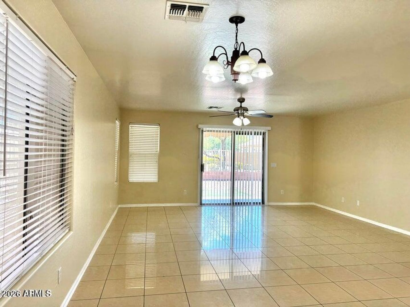 632 S 152nd Lane , Goodyear, AZ 85338 photo 4