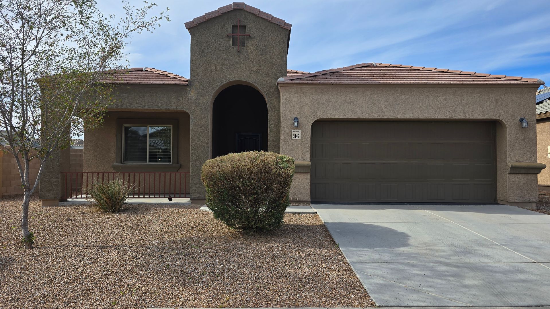 Buckeye House: 5042 S 237th Dr