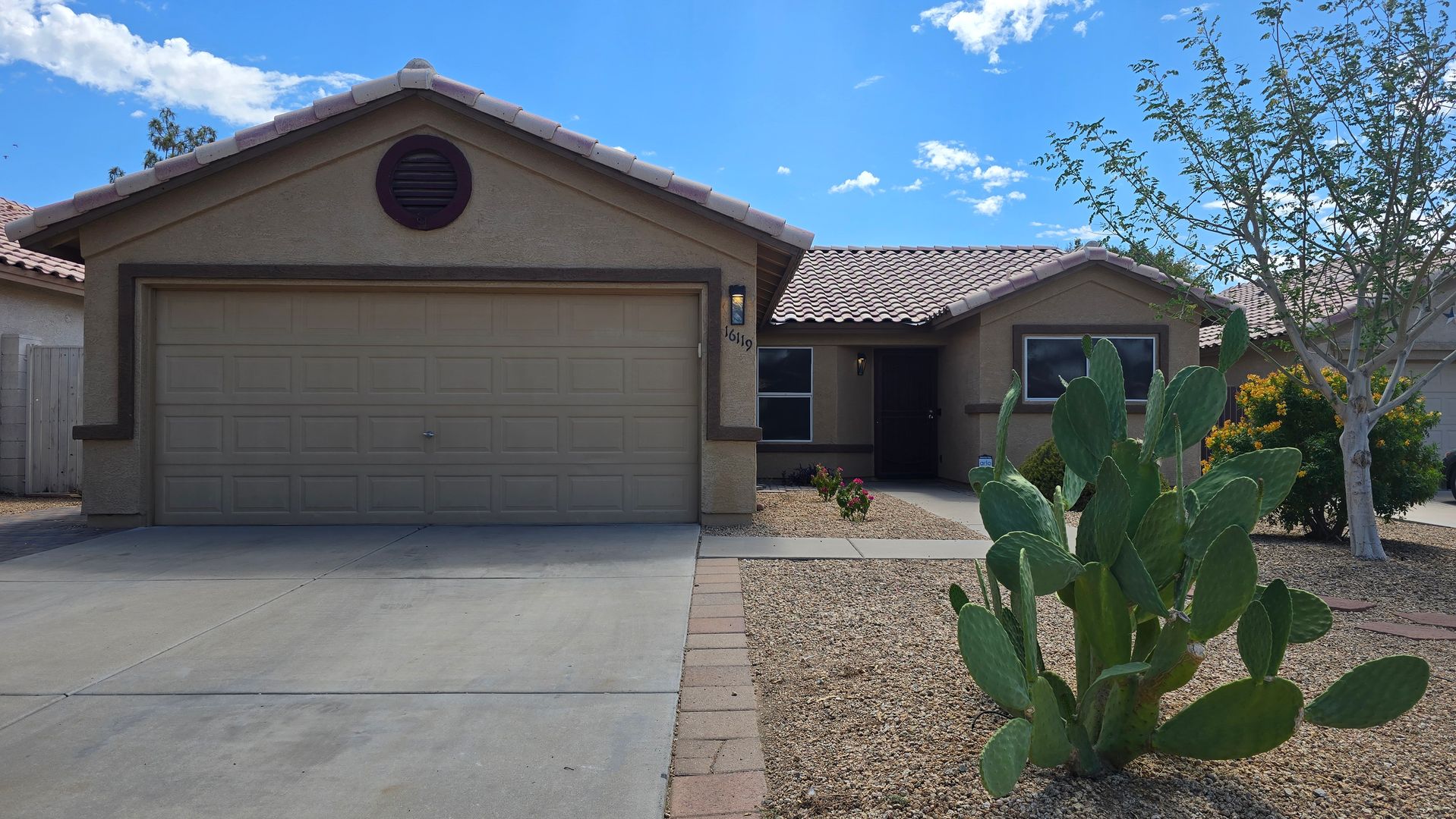Goodyear House: 16119 W Hadley St
