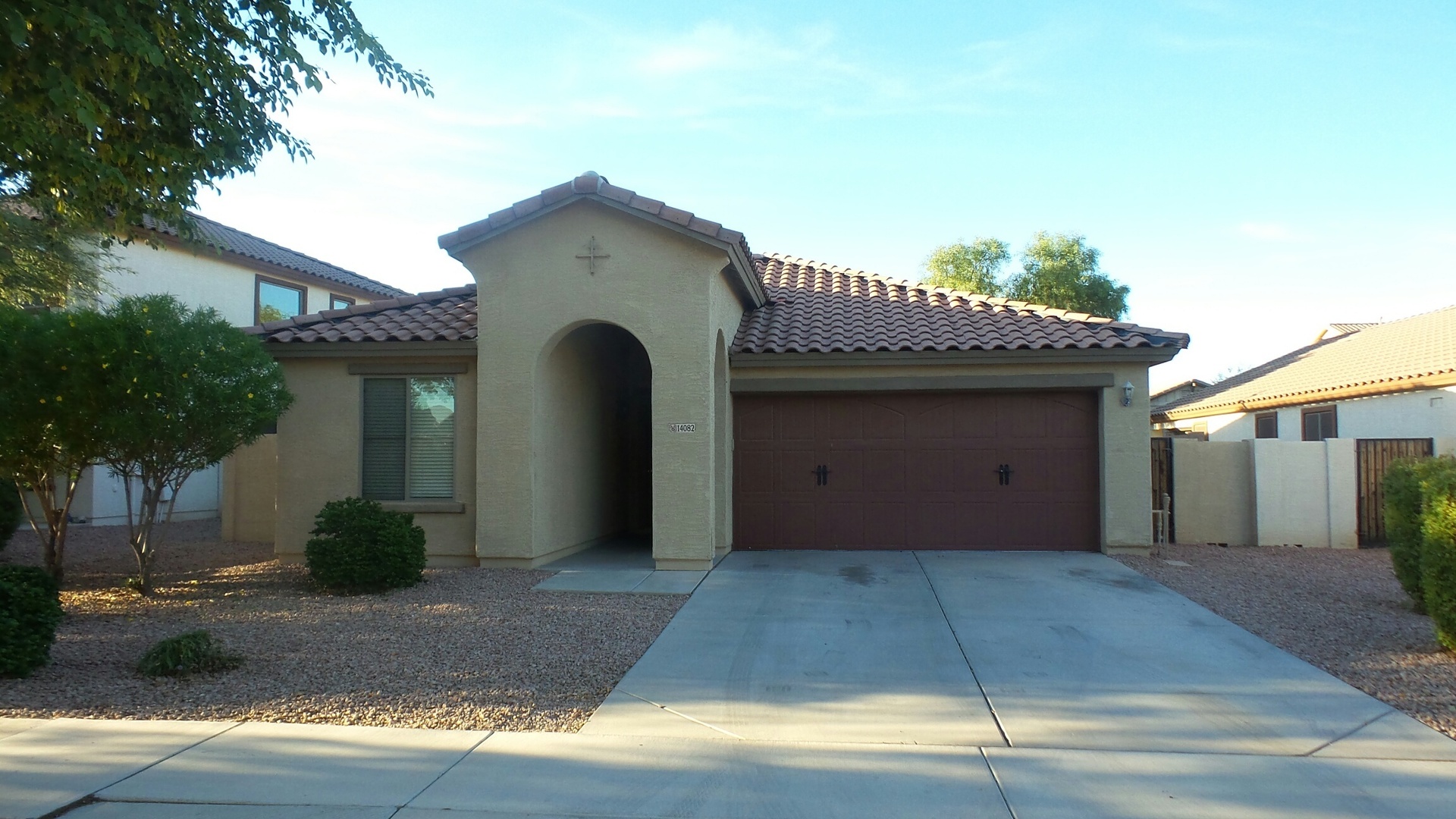 Surprise House: 14082 W Rosewood Dr