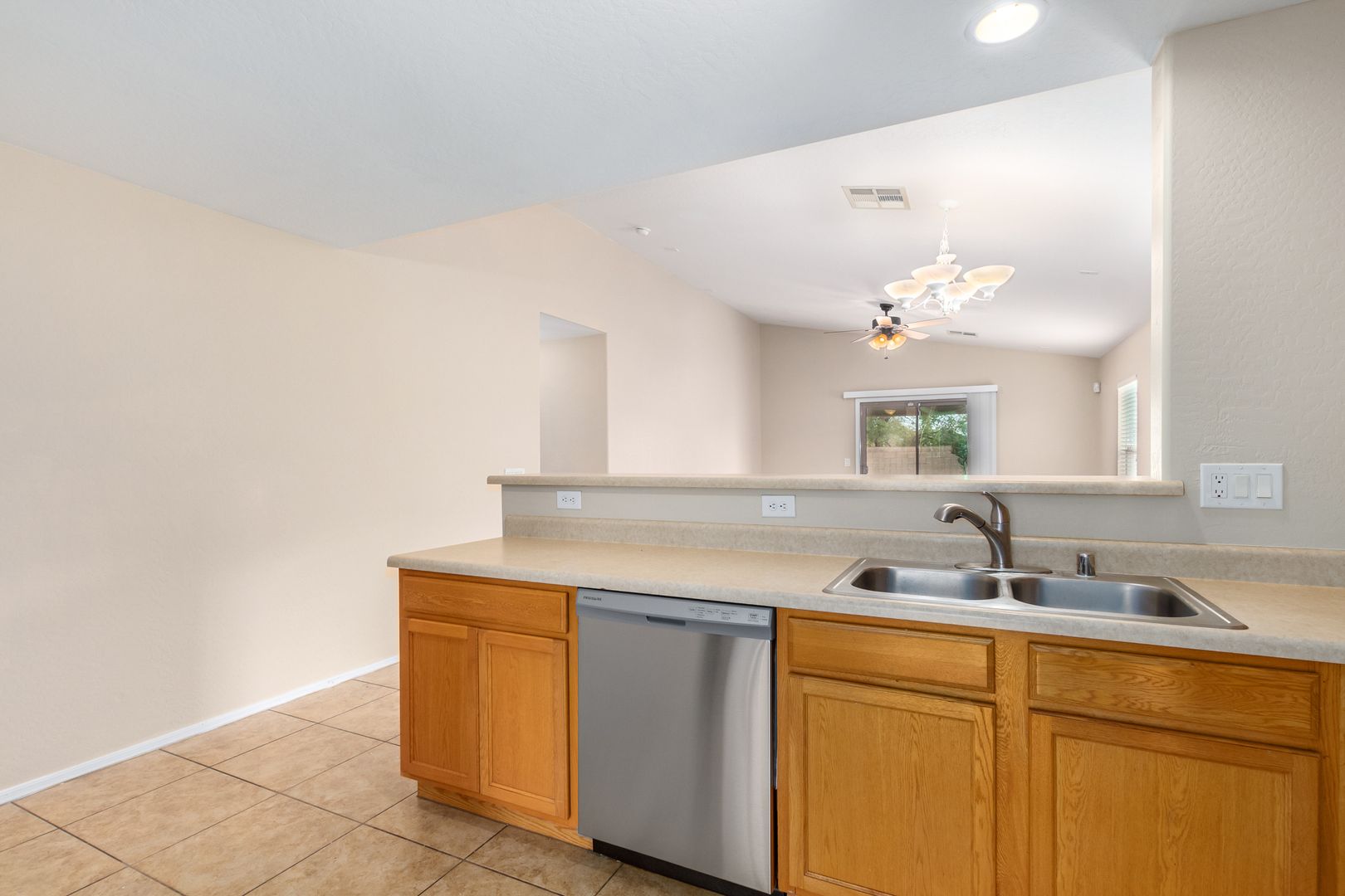 946 S 166th Ave, Goodyear, AZ 85338 photo 5
