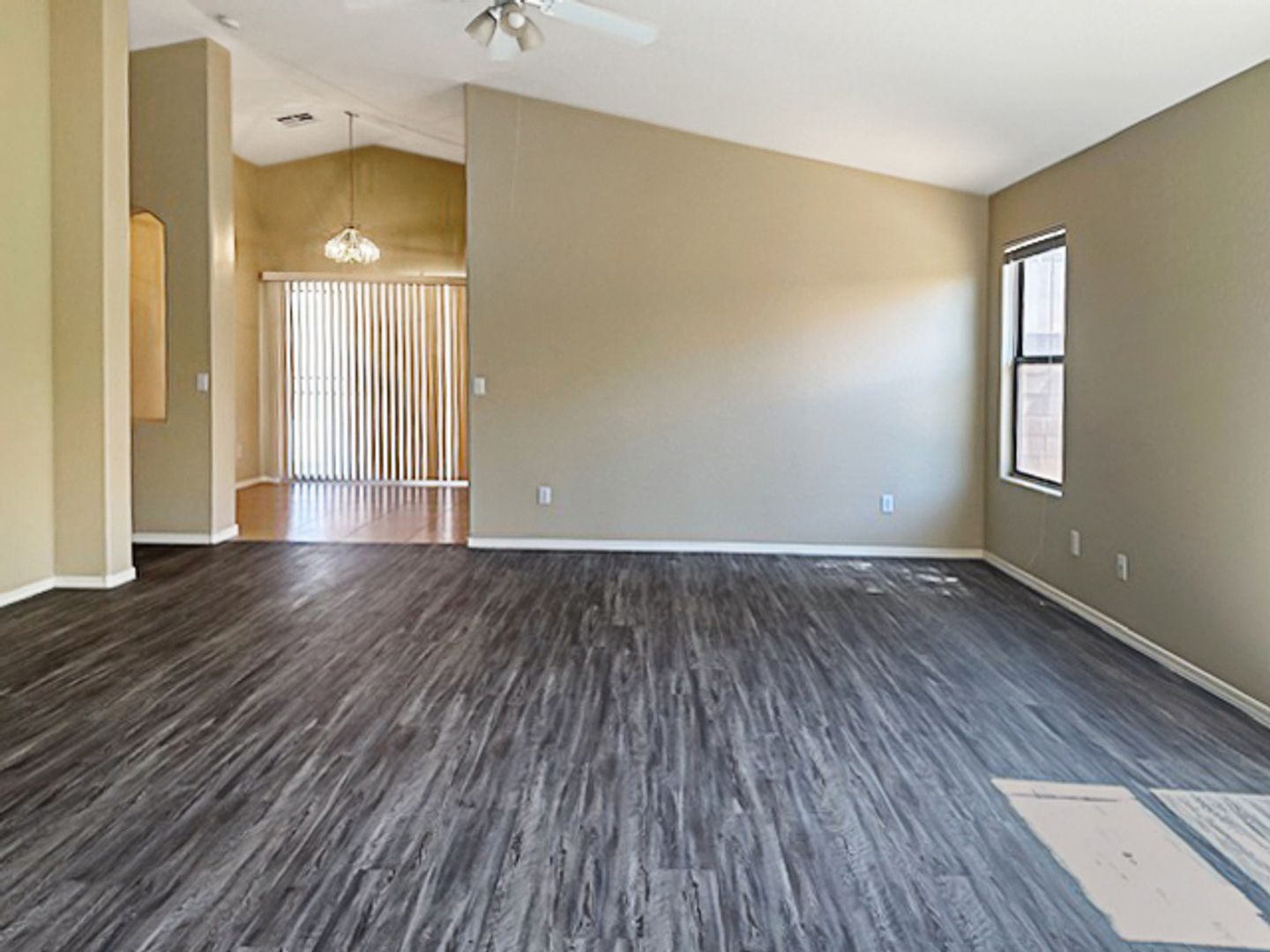 13410 W Watson Lane, Surprise, AZ 85379 photo 4