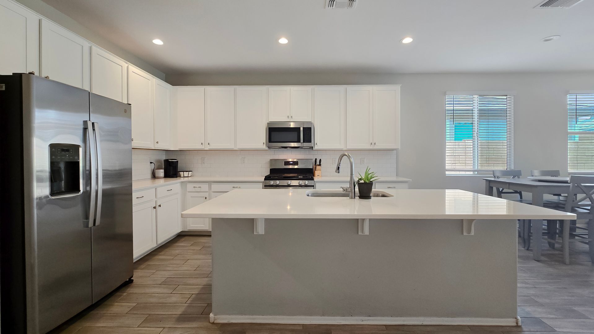 18572 W. Cottontail Ln, Wittman, AZ 85361 photo 6