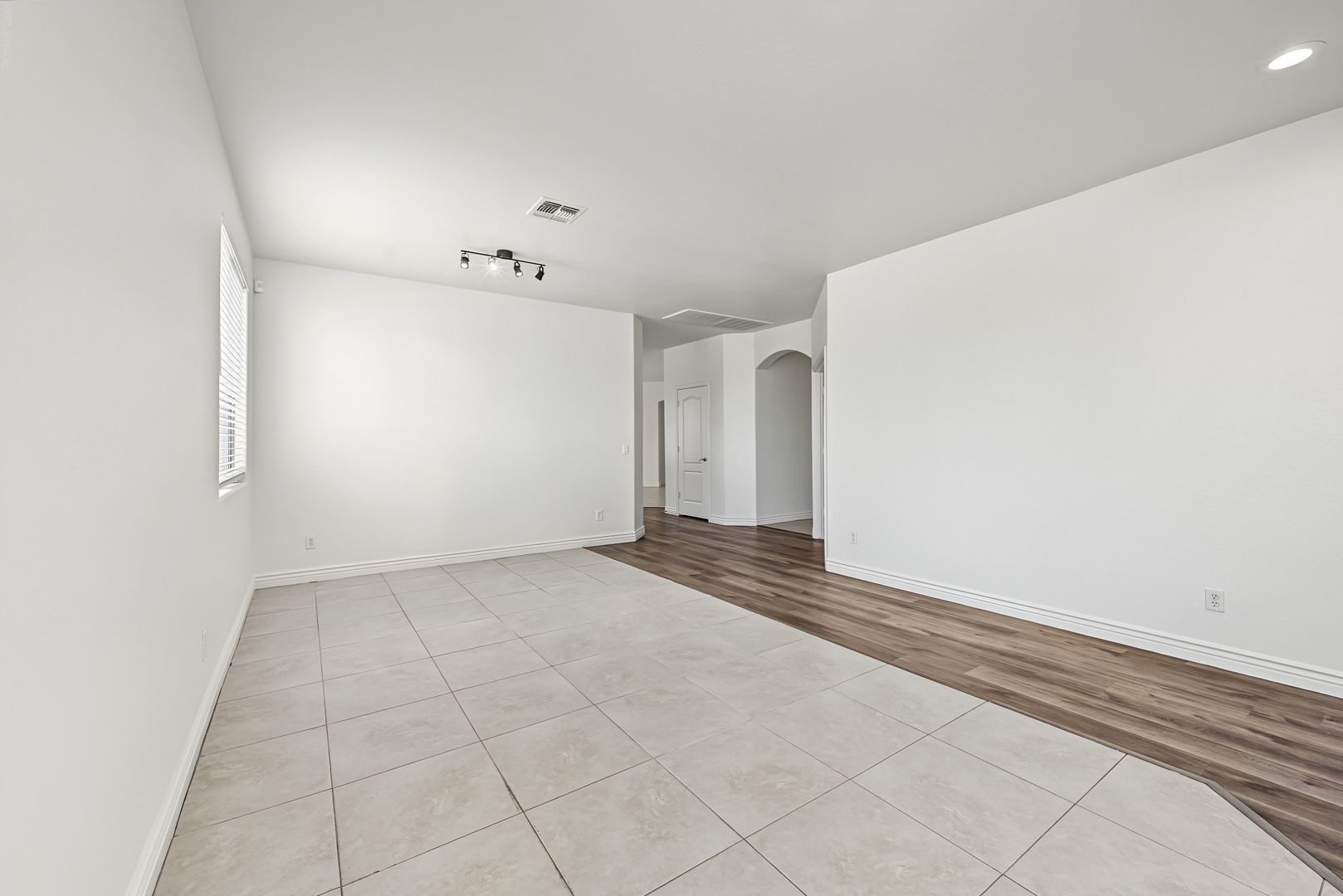 15395 W Jackson St, Goodyear, AZ 85338 photo 4
