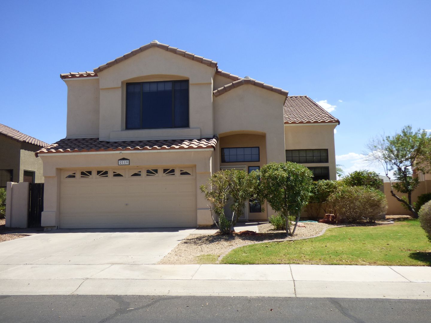 Phoenix House: 2119 W Tracy Ln