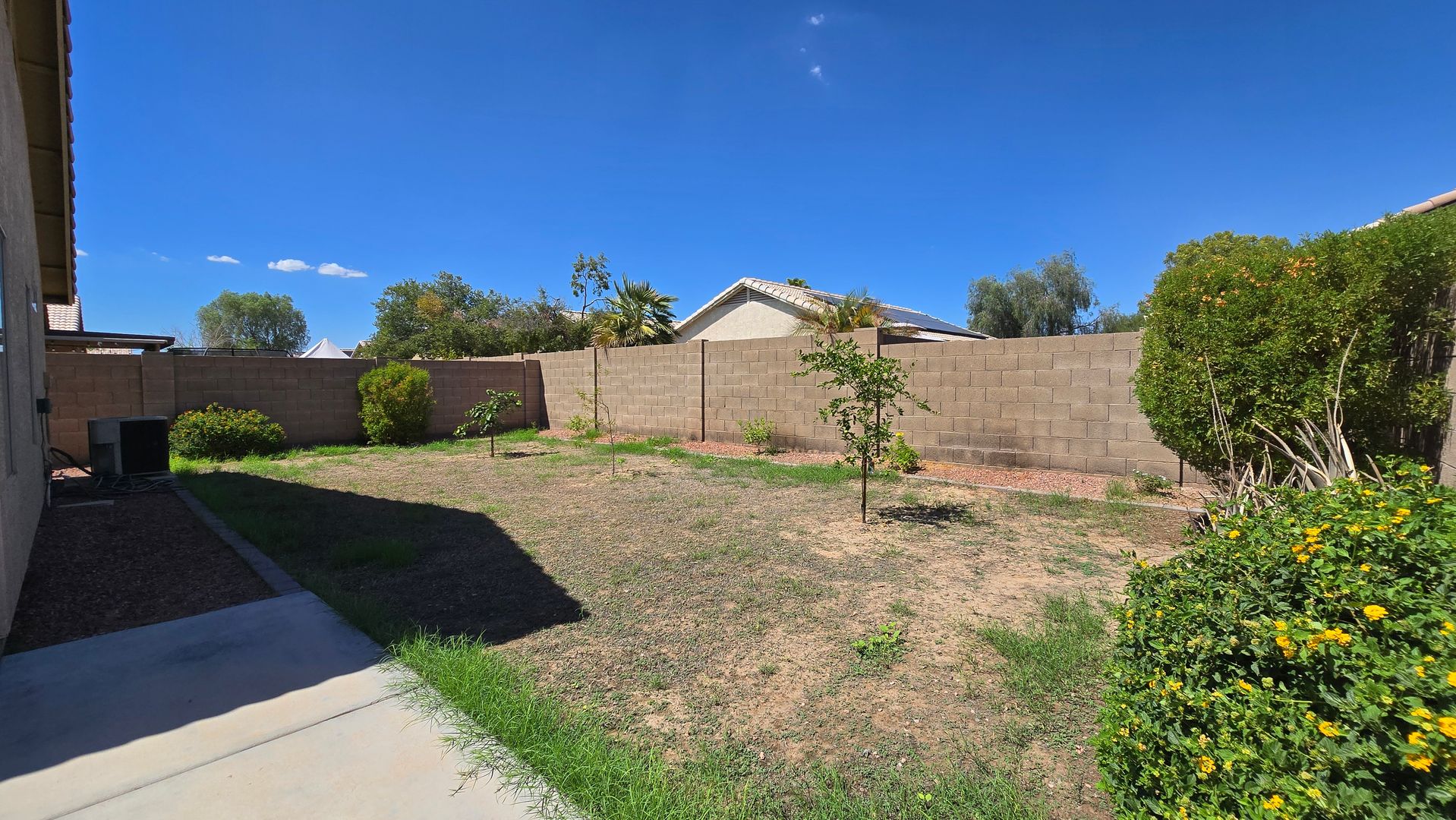 13344 W Desert Lane, Surprise, AZ 85374 photo 24