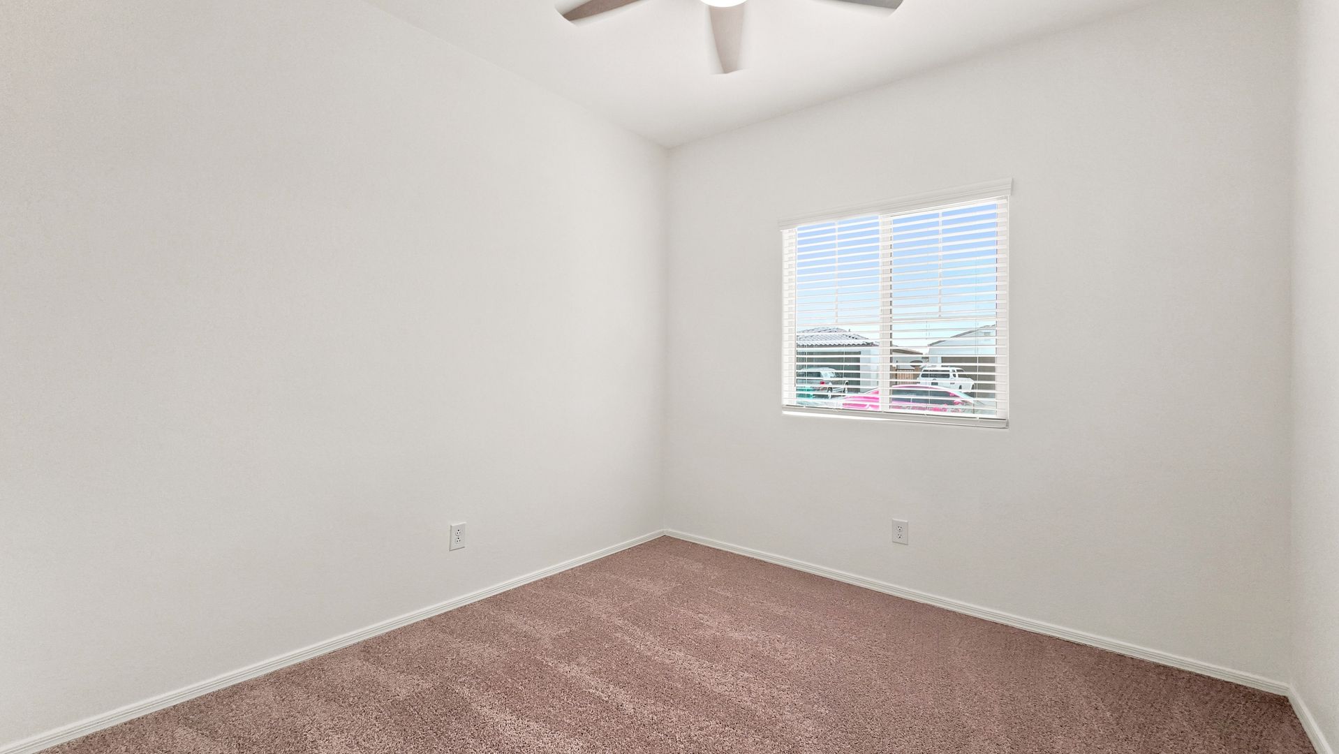 12736 W Midway Ave, Glendale, AZ 85307 photo 4