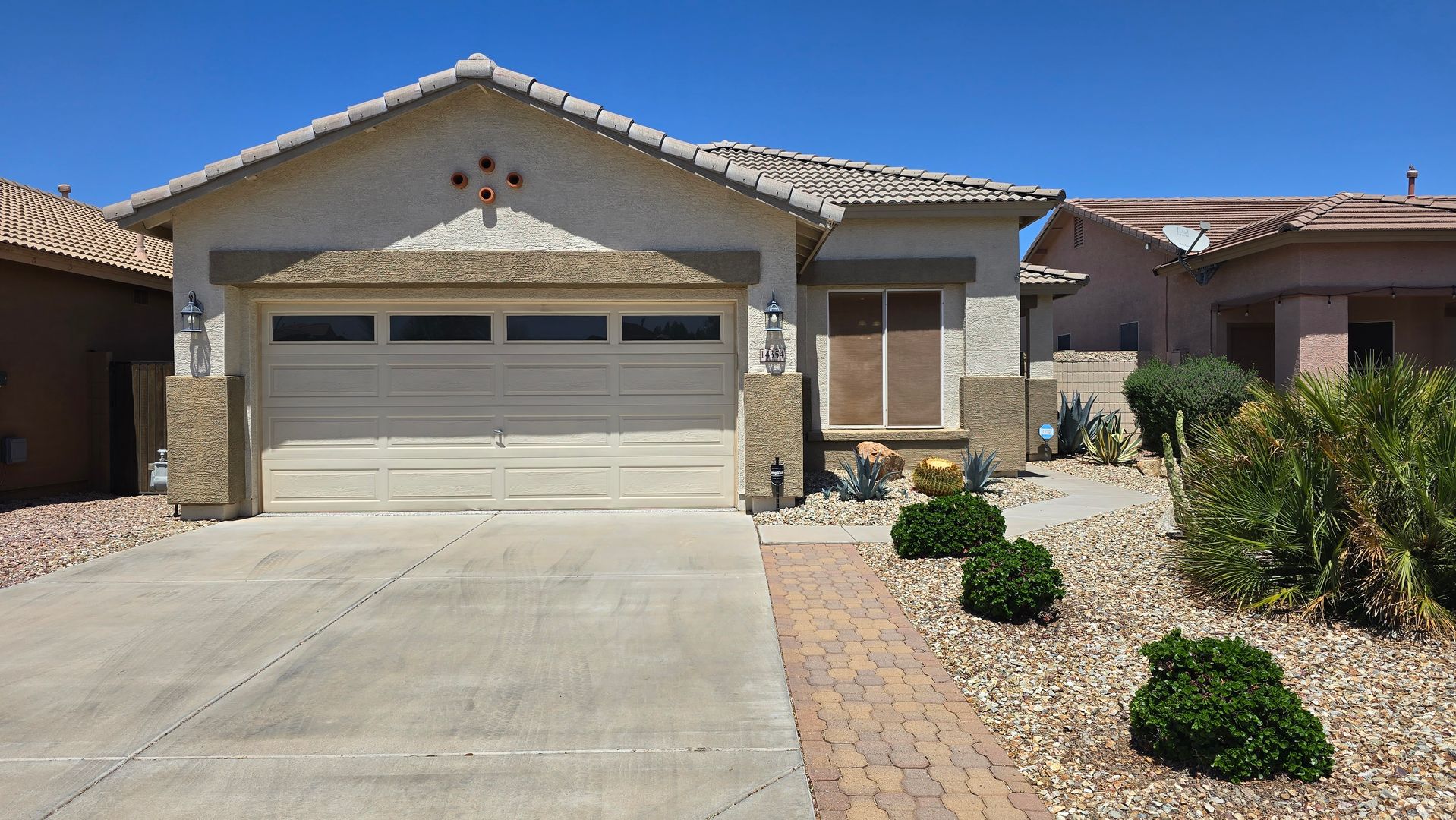 Goodyear House: 14354 W Weldon Ave