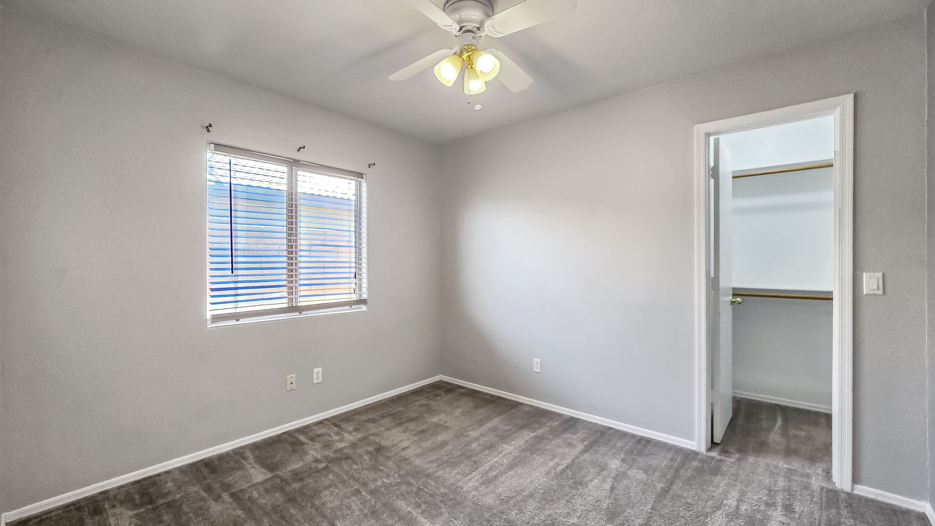 13344 W Desert Lane, Surprise, AZ 85374 photo 21