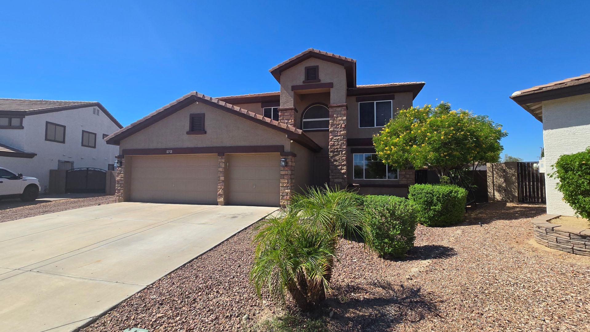494 S 220th Lane, Buckeye, AZ 85326 photo 3