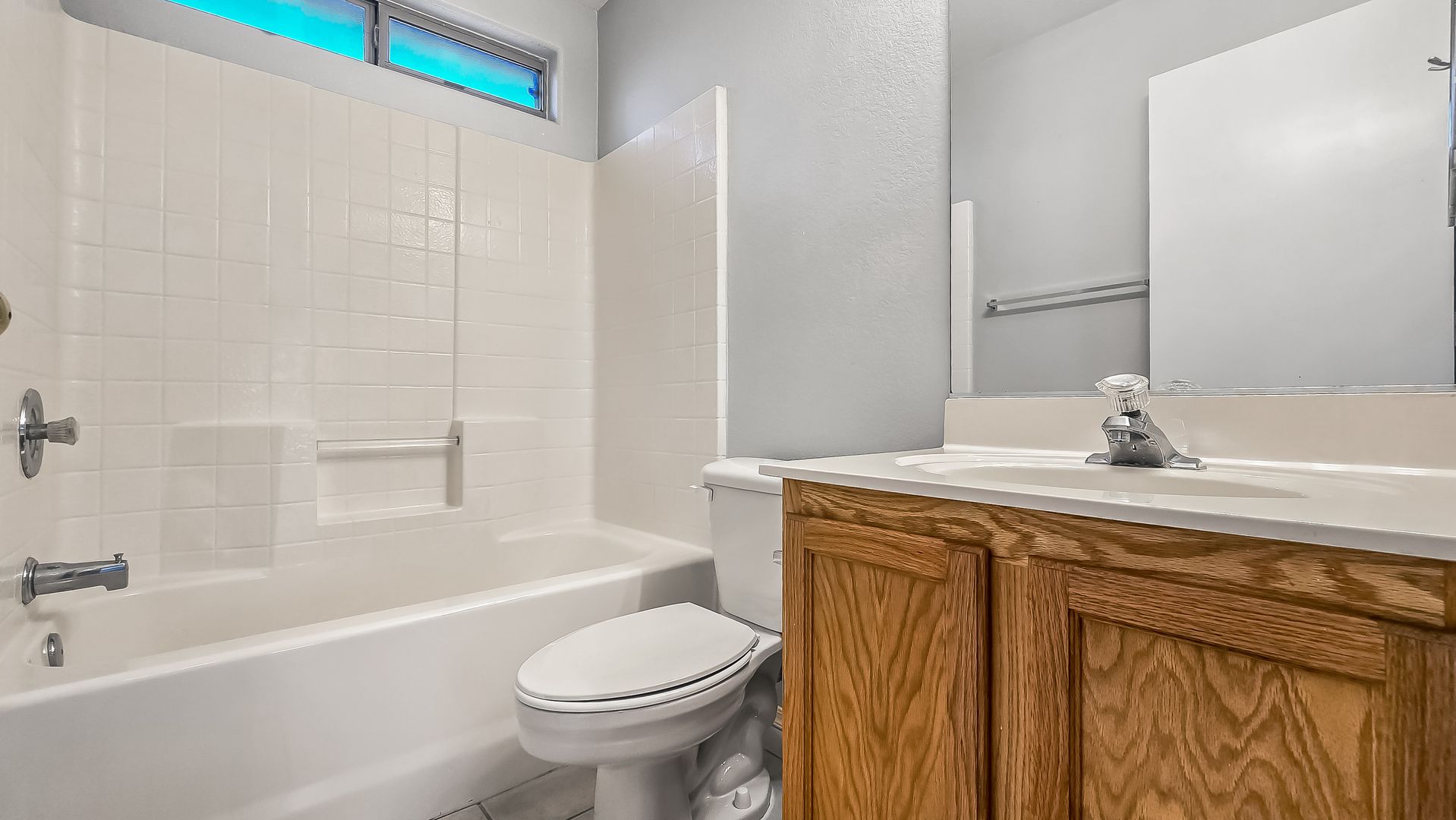 13344 W Desert Lane, Surprise, AZ 85374 photo 16