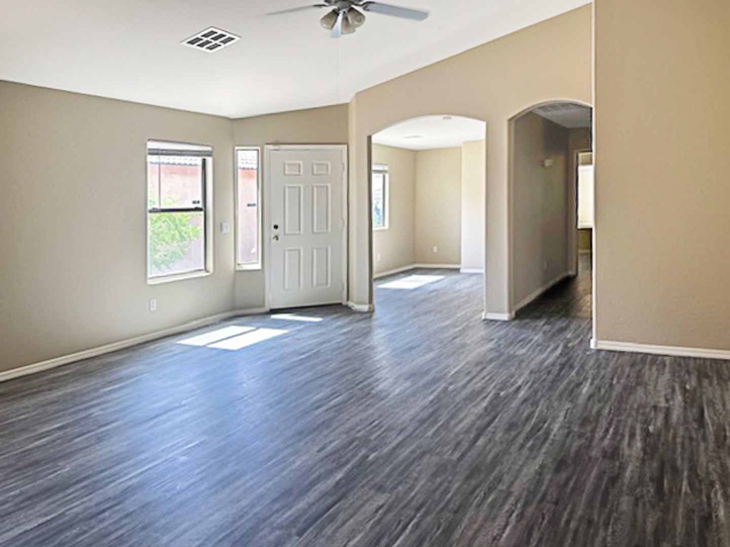 13410 W Watson Lane, Surprise, AZ 85379 photo 5