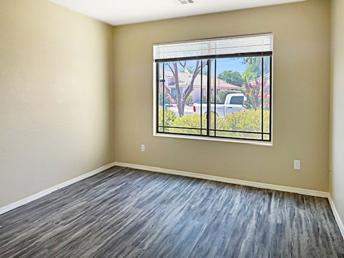13410 W Watson Lane, Surprise, AZ 85379 photo 17