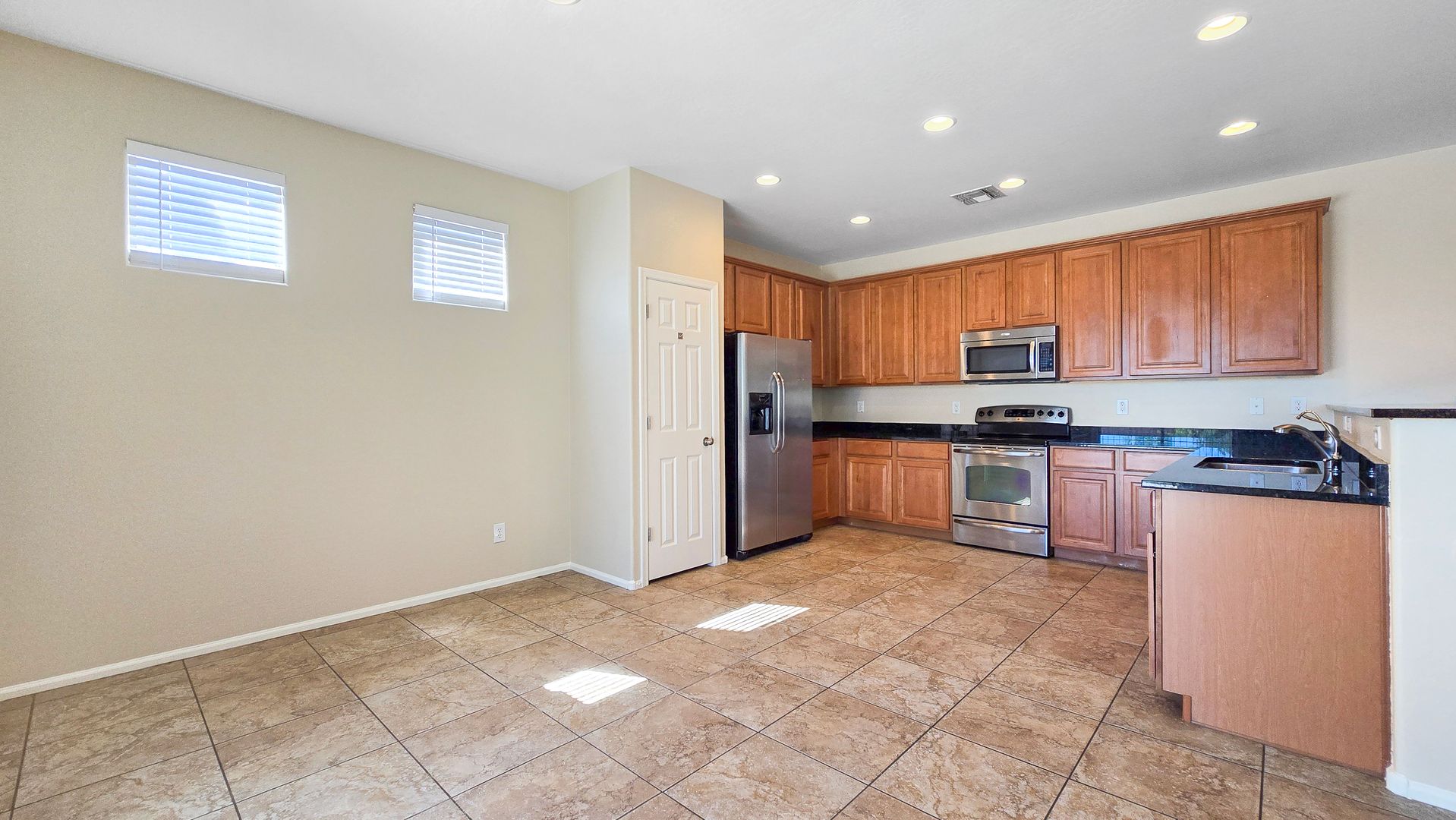 617 S 165th Ave, Goodyear, AZ 85338 photo 8