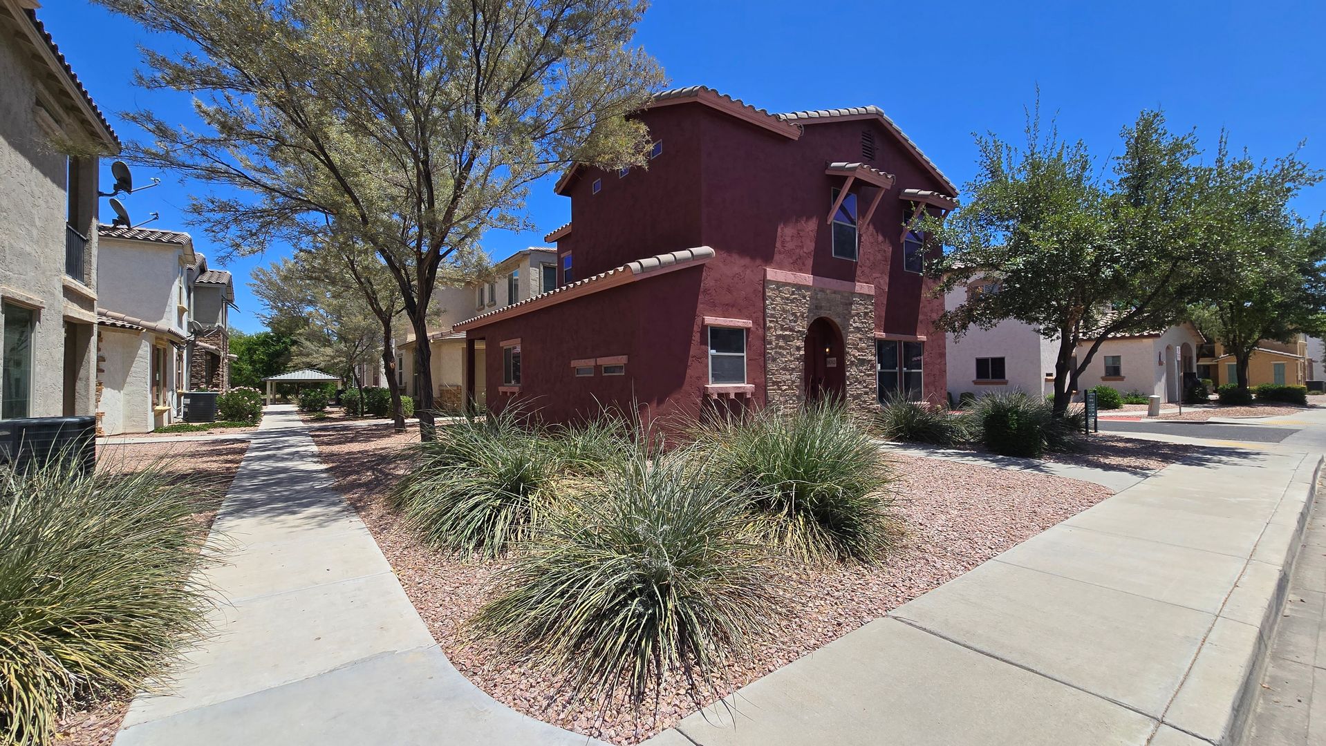 Surprise House: 14743 N 177th Ave