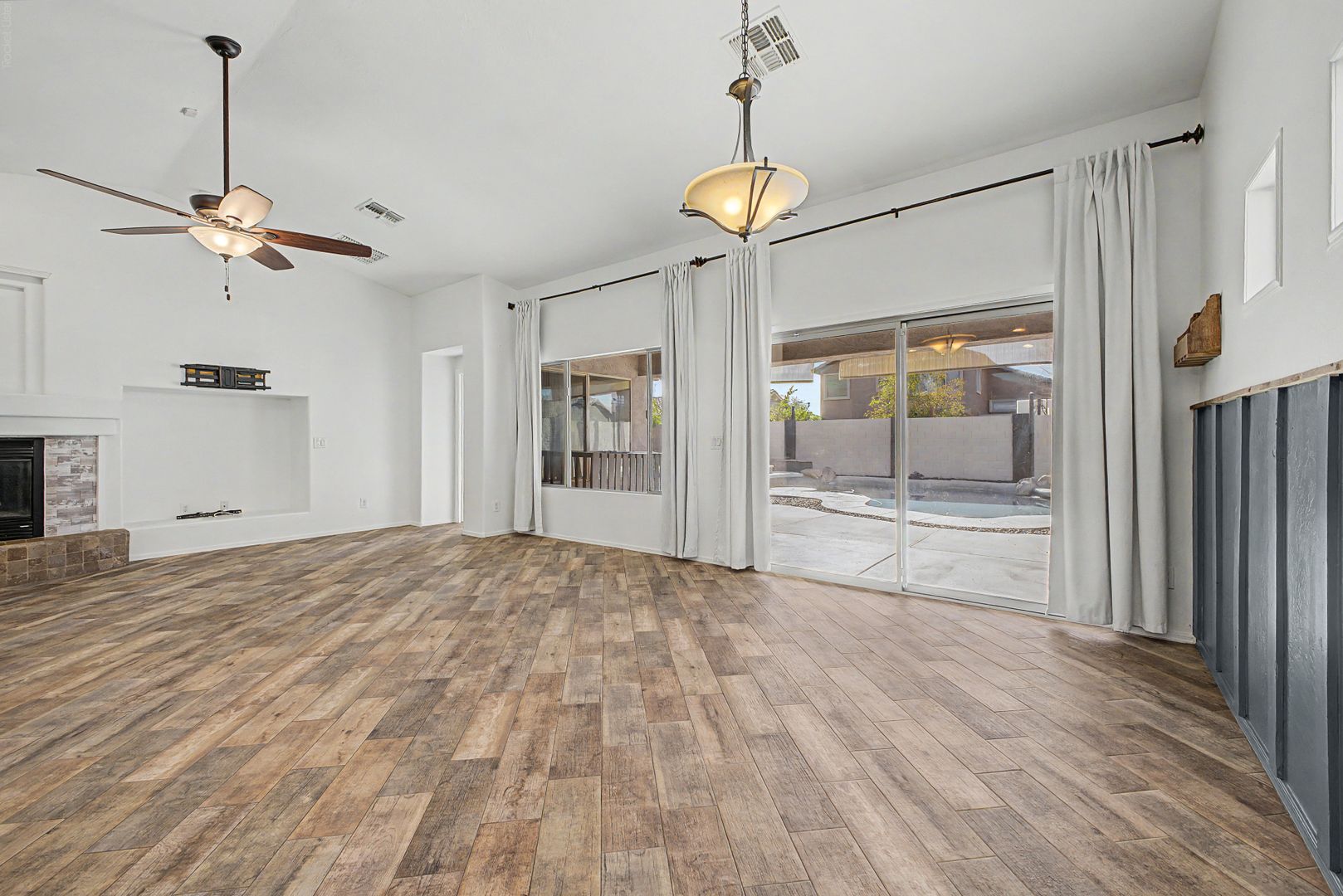 614 S 111th Dr, Avondale, AZ 85323 photo 9