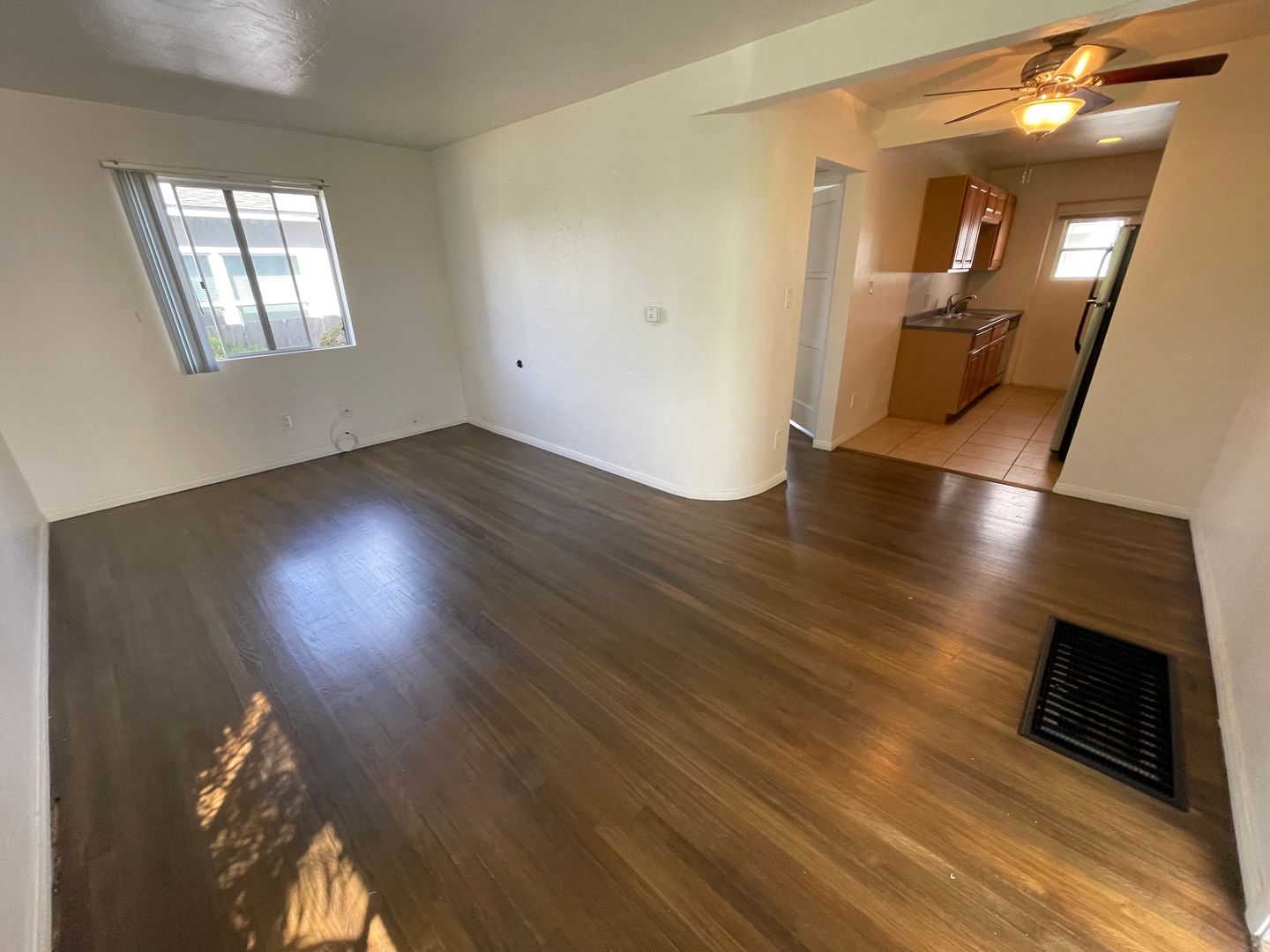 SAN DIEGO Apartment: 954 - 962A-D WILBUR AVE
