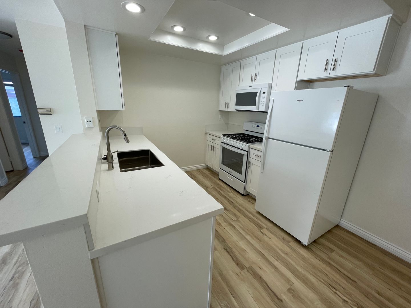 SAN DIEGO Apartment: 1948-52 EMERALD STREET