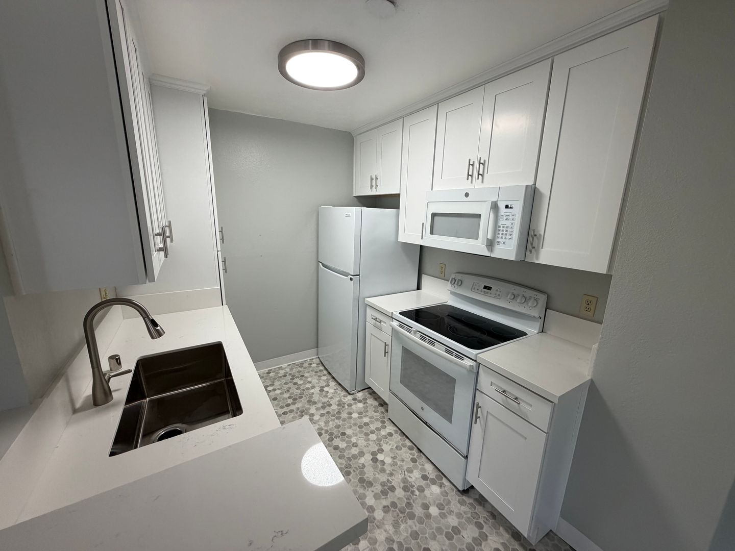 SAN DIEGO Apartment: 4231-4241 VOLTAIRE STREET