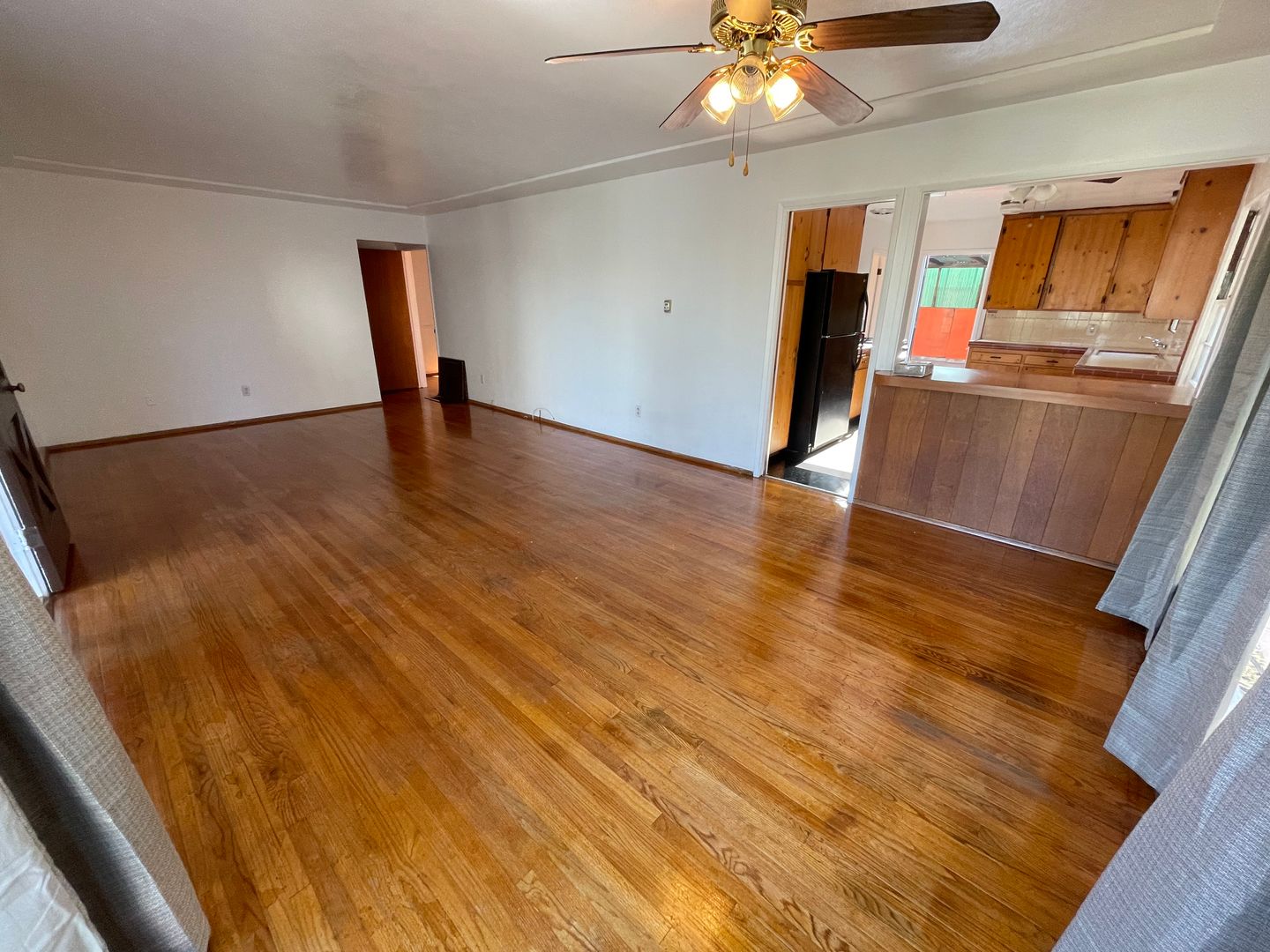 SAN DIEGO House: 4687 SANTA CRUZ AVENUE