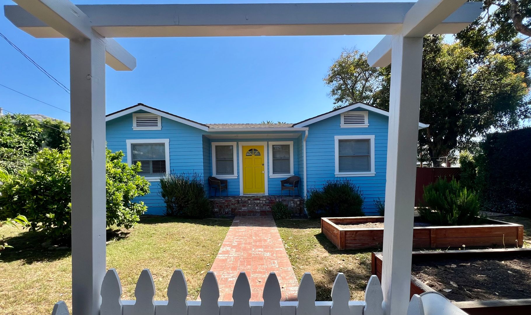 Santa Barbara House: 1902 Castillo Street