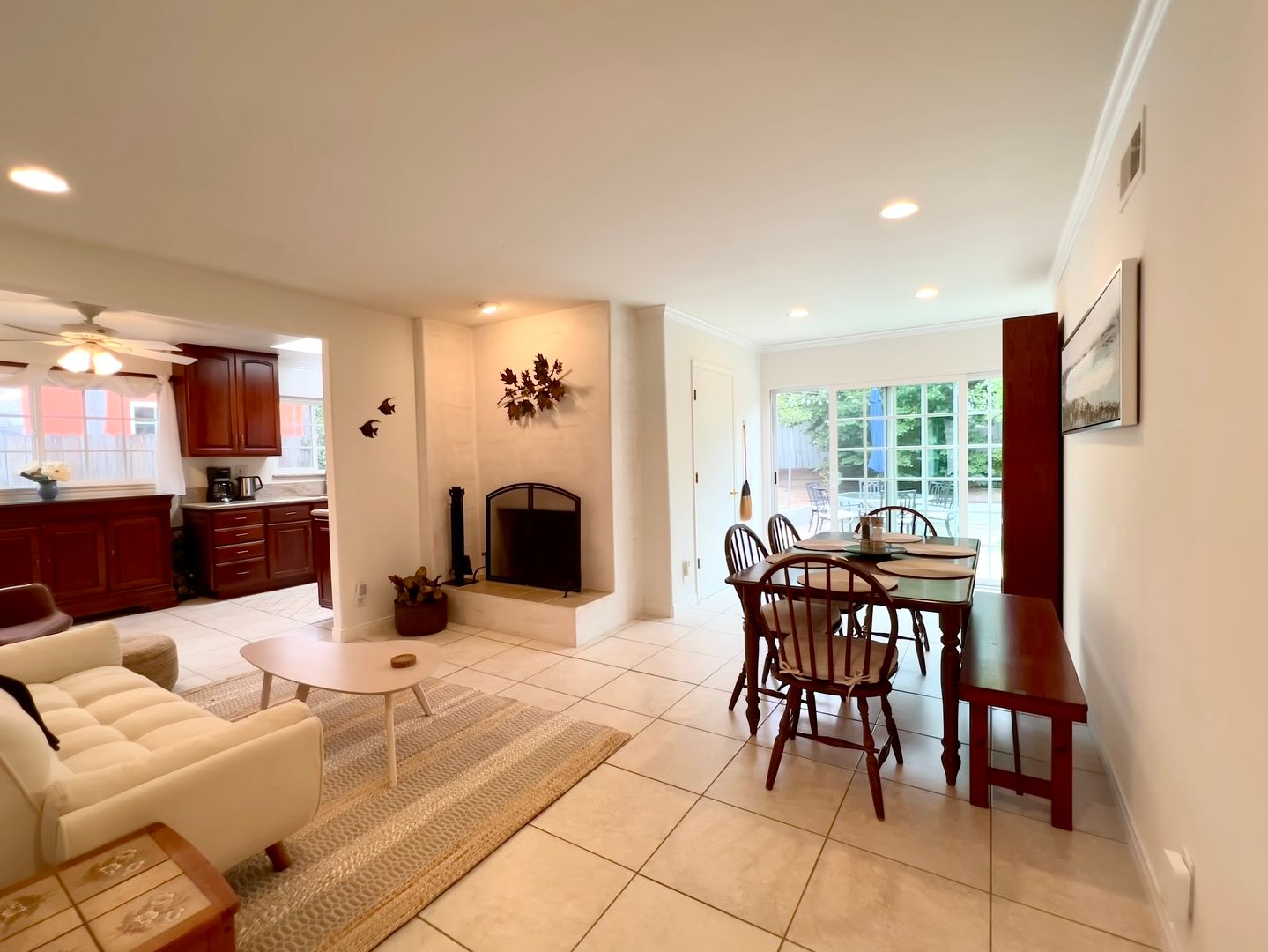 Santa Barbara Multiplex: 19 San Dimas Ave