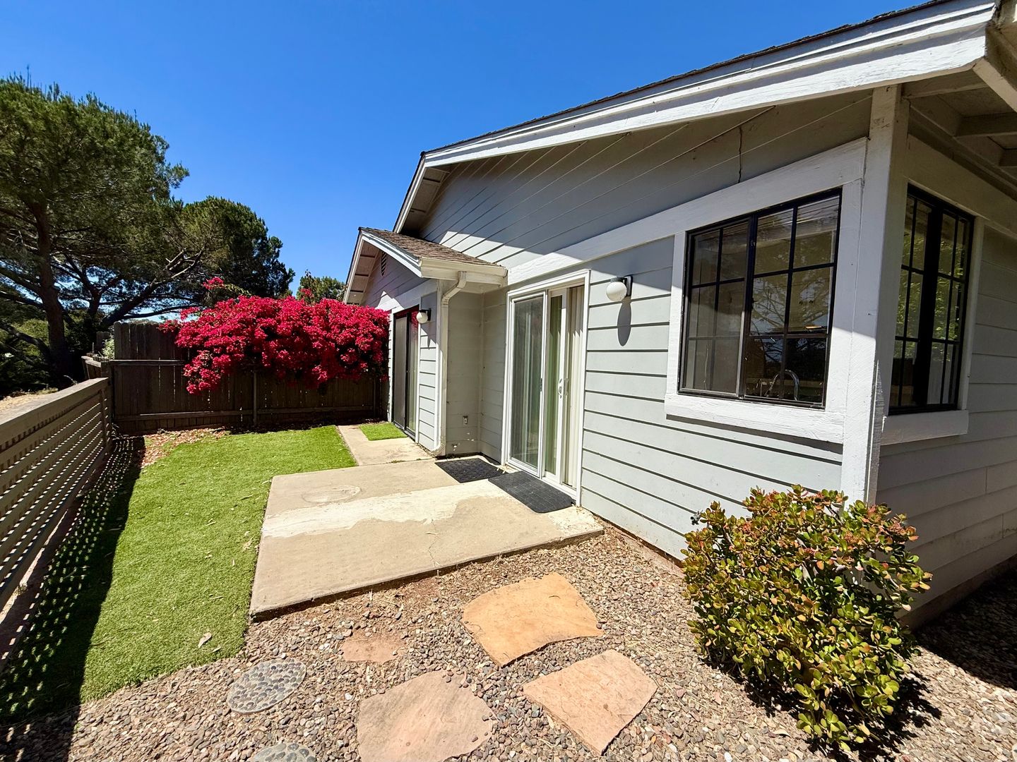 Santa Barbara Apartment: 4005 Via Diego