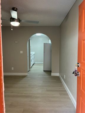 ALL INCLUSIVE RUBS - $500 OFF YOUR MOVE n + 1 MO FREE RENT OAC* – photo 1