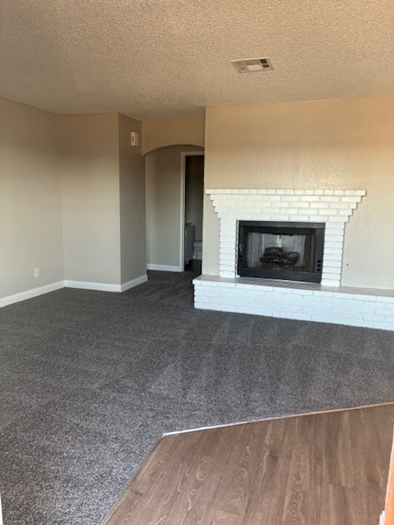 Las Vegas Apartment: 1330 E. Reno Ave