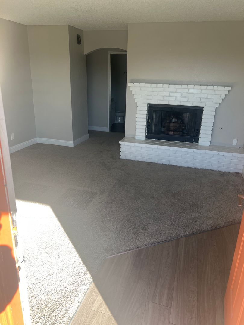 Las Vegas Apartment: 1330 E. Reno Ave