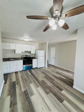 4 Bedroom Townhouse – photo 1
