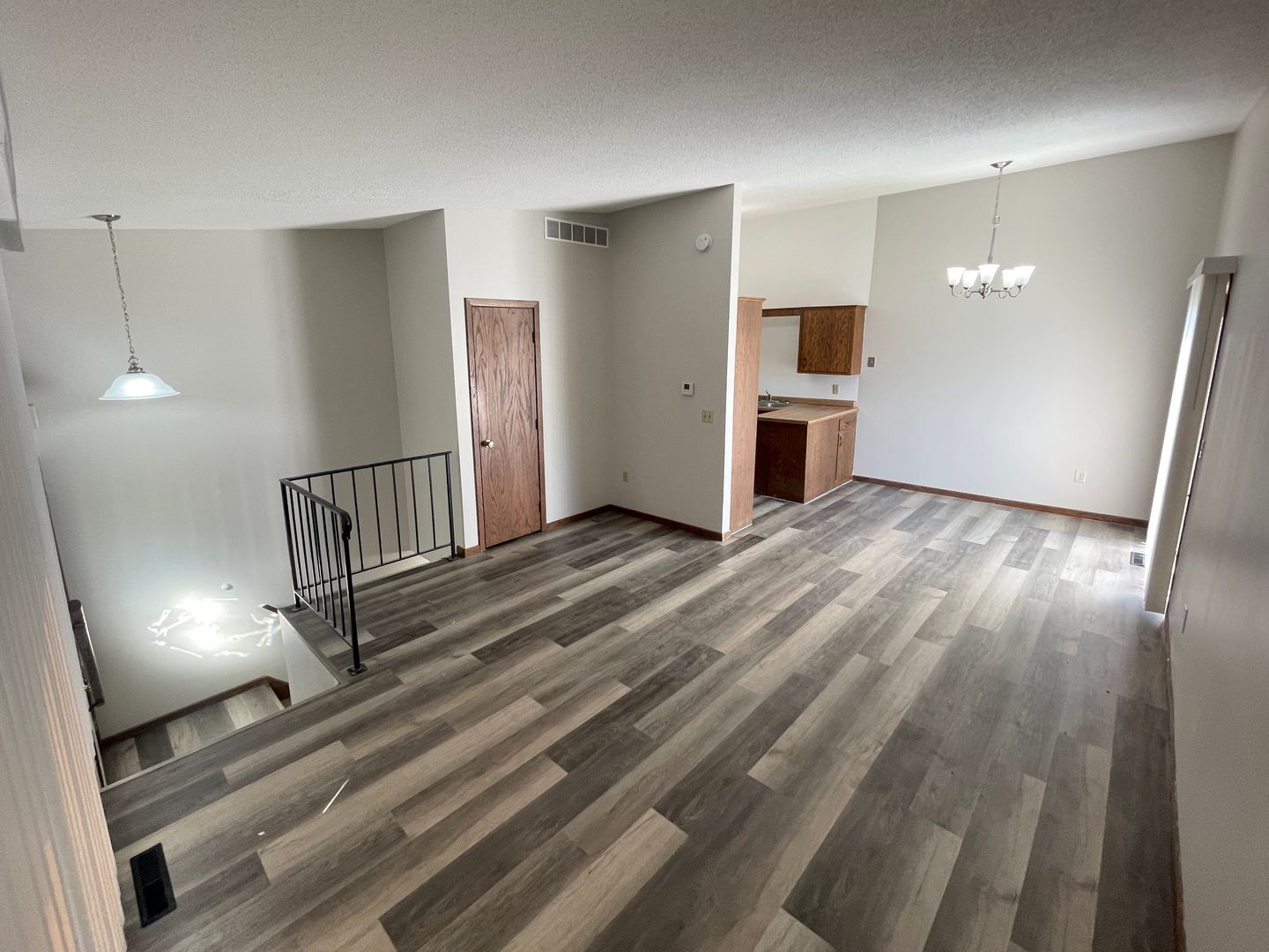 Rochester Apartment: 1902 - 1929 20th ST NW