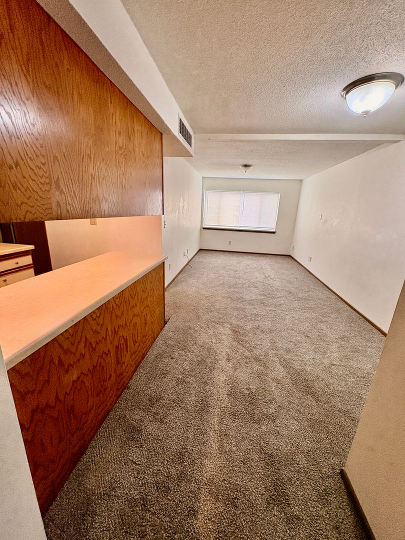 Saint Cloud Apartment: 1510 9th Ave S