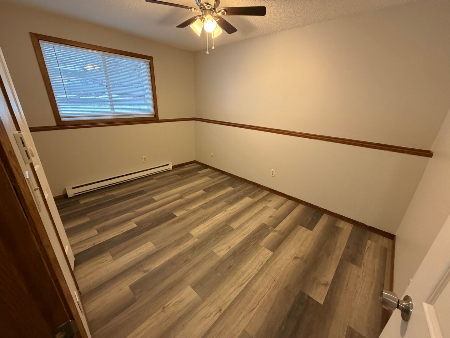 Rochester Apartment: 1463 - 1537 6th Ave SE