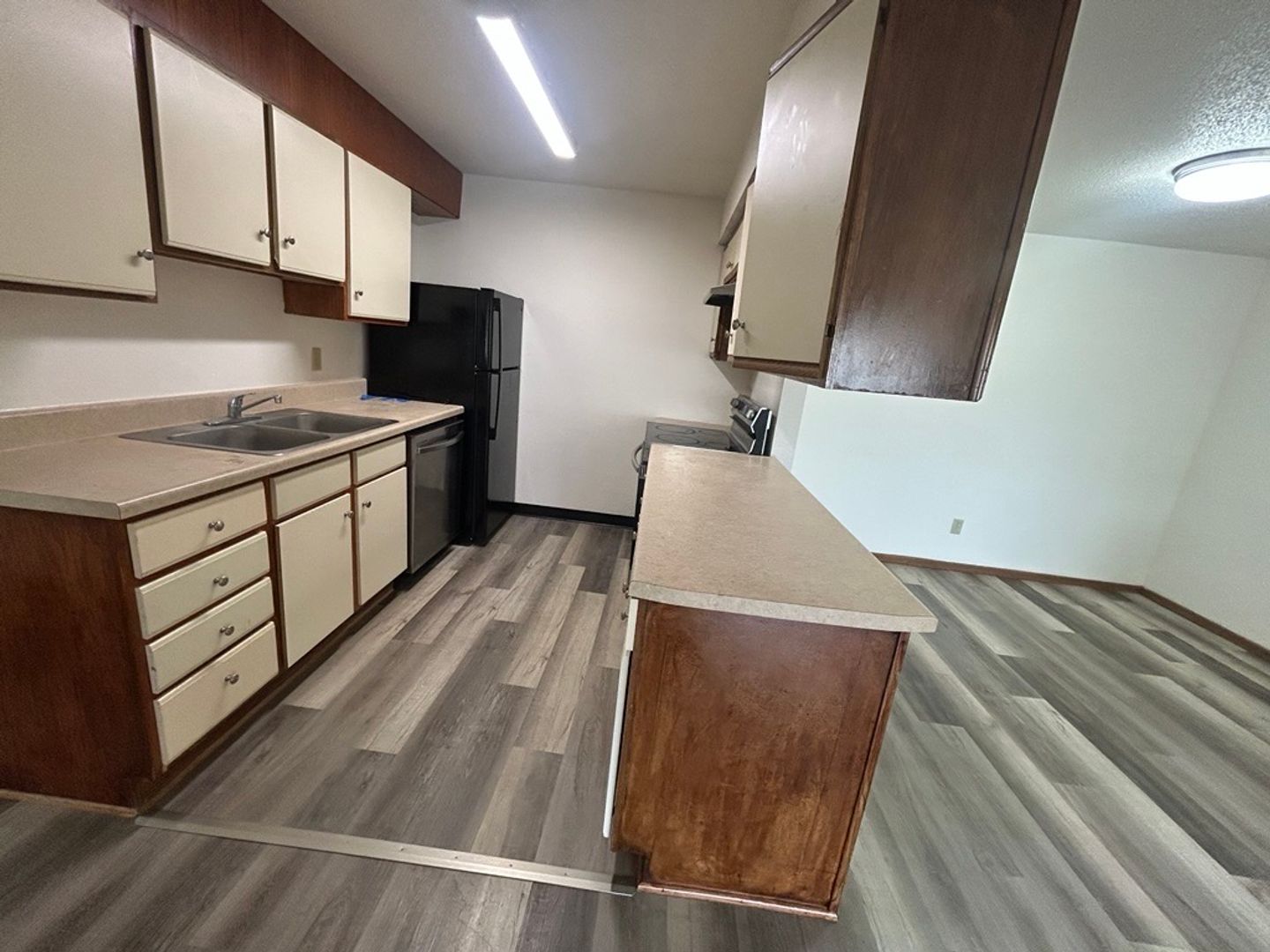 Saint Cloud Apartment: 1510 9th Ave S