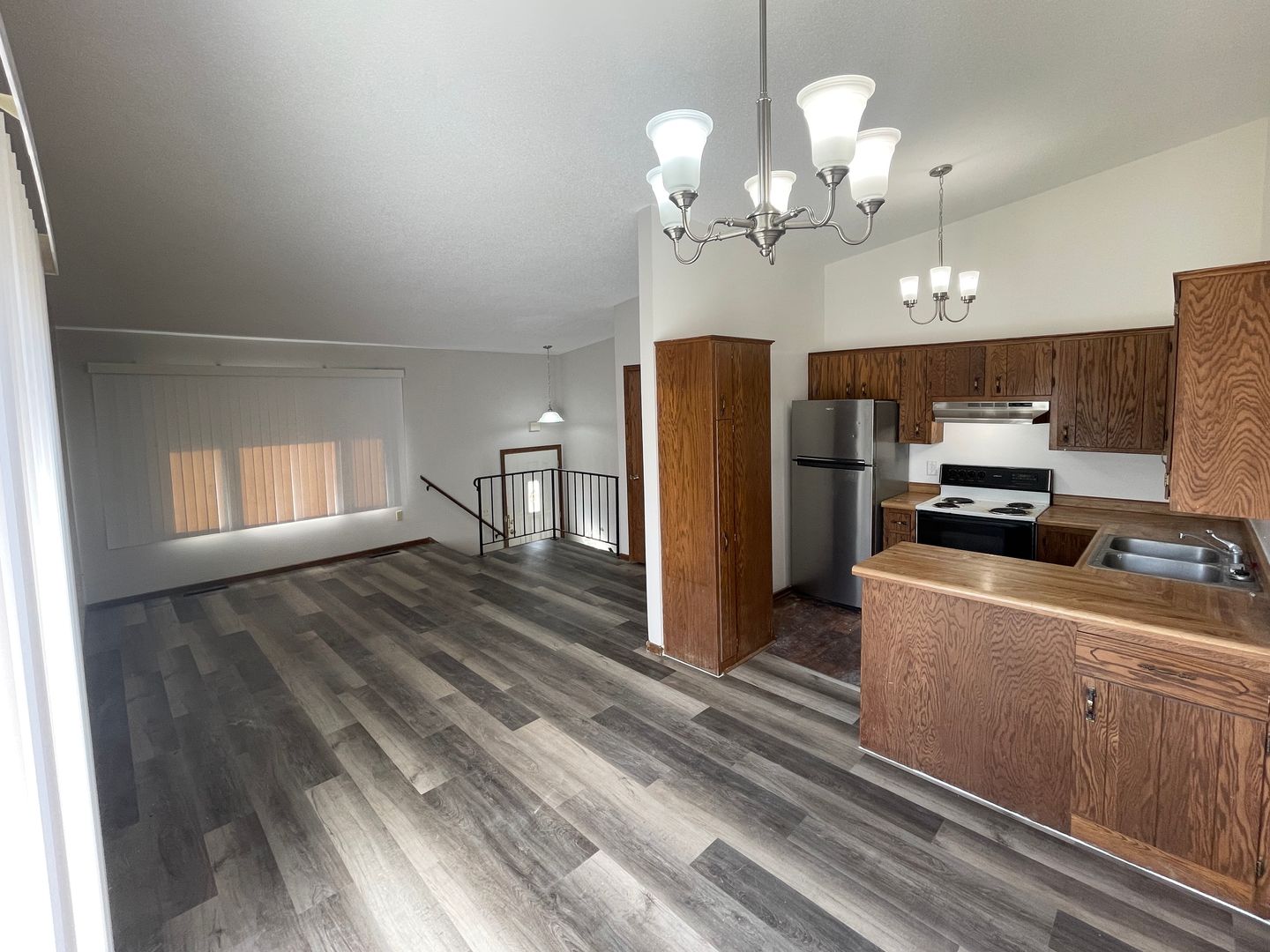 Rochester Apartment: 1902 - 1929 20th ST NW